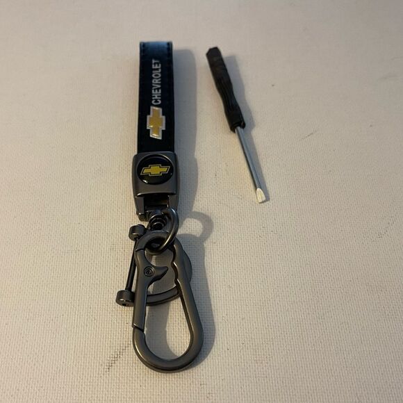 Chevrolet fob Keychain in Black leather NWT - Picture 4 of 5